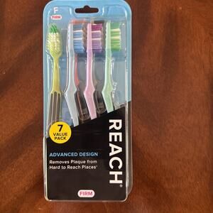 REACH Advanced Design Adult Toothbrush, Firm, 7 Count Firm